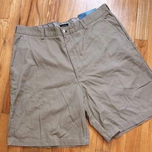 NWT Flat Front Izod Khaki Shorts Size 36